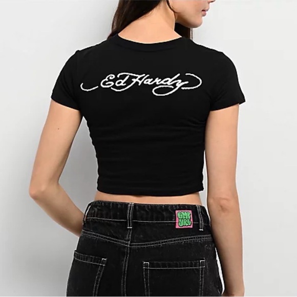 Ed Hardy Black Crop Top with Pink and Red Graphic t-shirt NWT - Picture 3 of 16